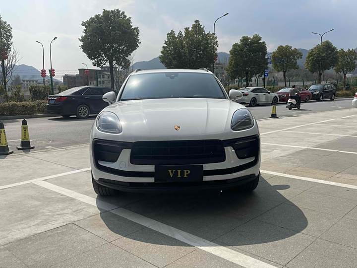 Фото 2 - Porsche Macan
