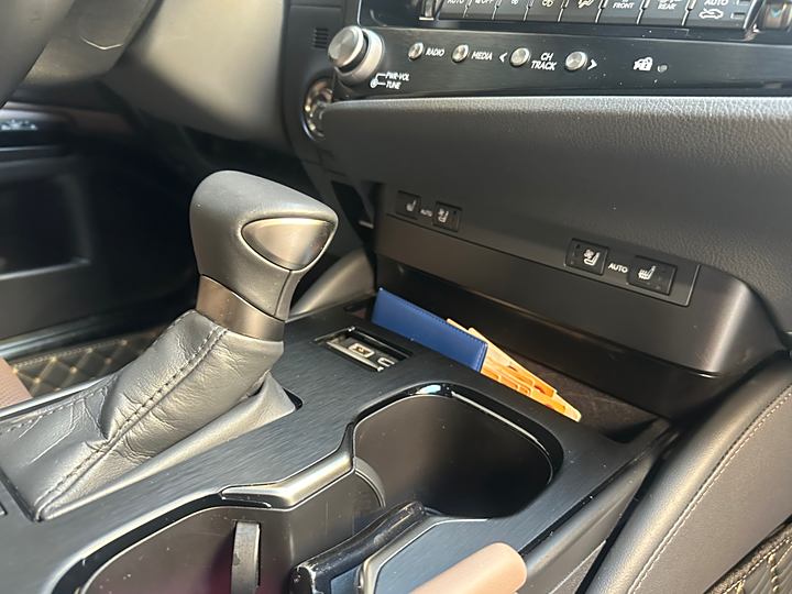 Фото 6 - Lexus ES