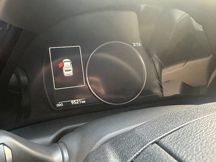 Фото 9 - Lexus ES