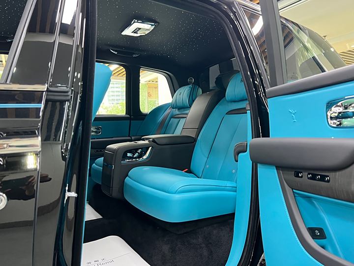 Фото 8 - Rolls-Royce Cullinan