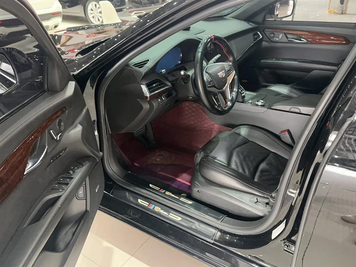 Фото 9 - Cadillac CT6