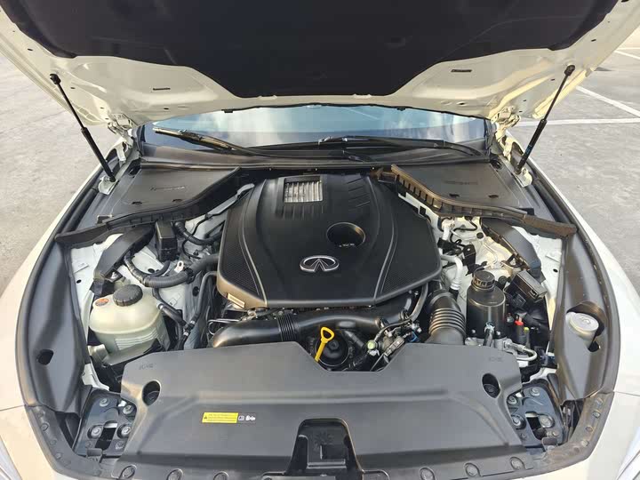 Фото 19 - Infiniti Q50L