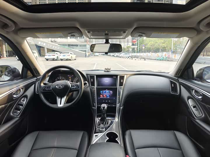 Фото 9 - Infiniti Q50L