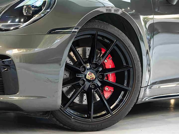 Фото 5 - Porsche 911