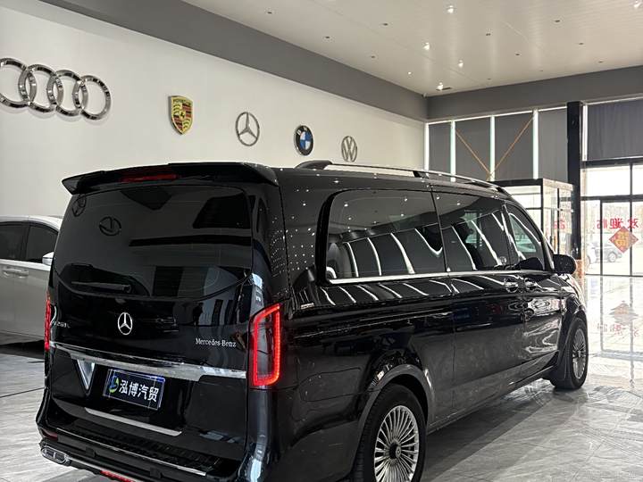 Фото 21 - Mercedes-Benz Vito