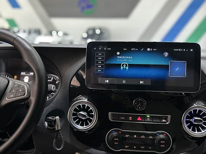 Фото 7 - Mercedes-Benz Vito