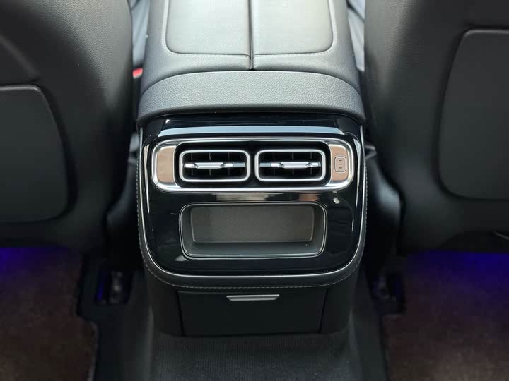 Фото 21 - Mercedes-Benz S-Class