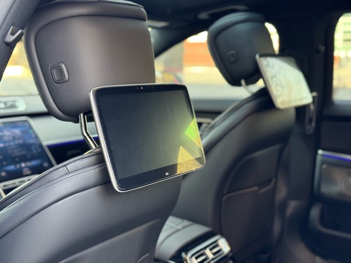 Фото 23 - Mercedes-Benz S-Class