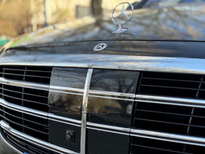 Фото 27 - Mercedes-Benz S-Class