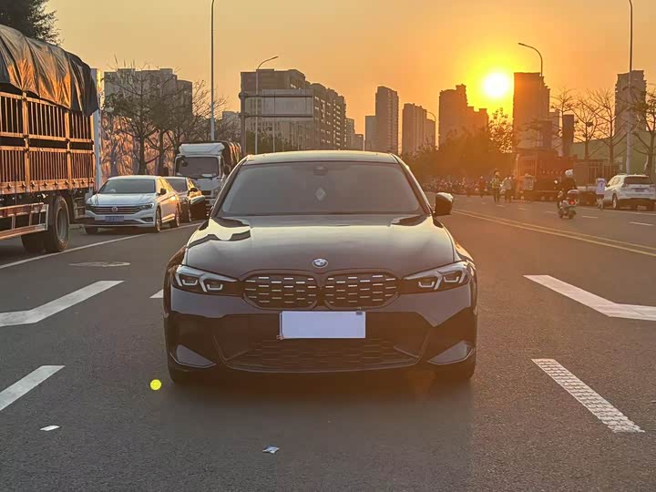 Фото 2 - BMW 3 Series