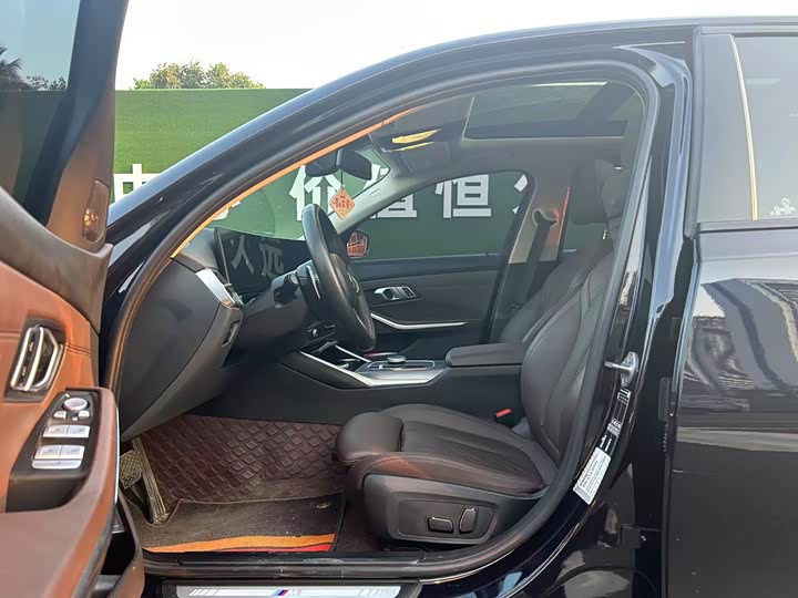 Фото 4 - BMW 3 Series