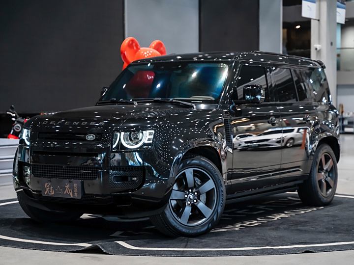 Фото 1 - Land Rover Defender