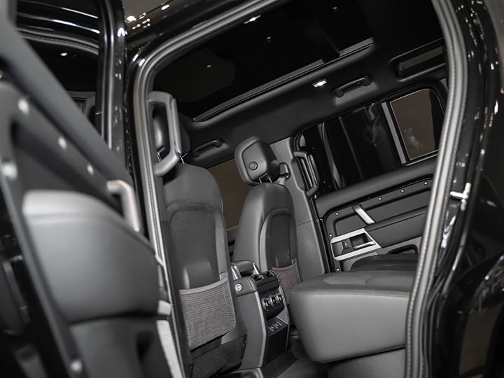 Фото 14 - Land Rover Defender