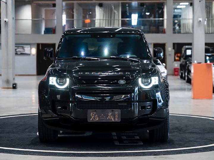 Фото 2 - Land Rover Defender