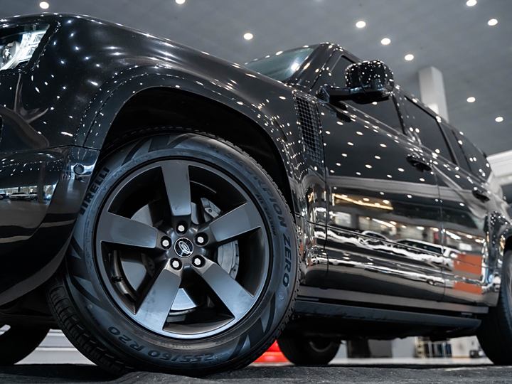 Фото 7 - Land Rover Defender