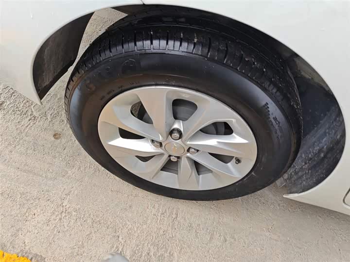 Фото 30 - Chevrolet Onix (Cavalier)