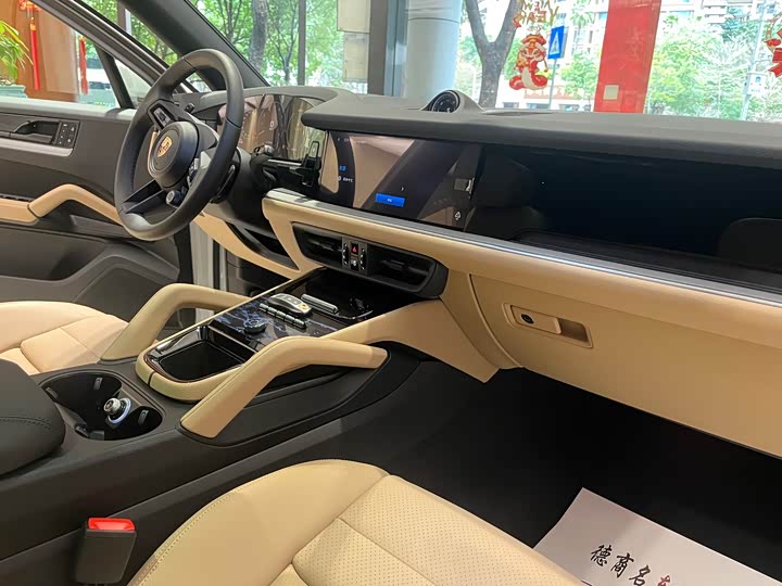 Фото 13 - Porsche Cayenne