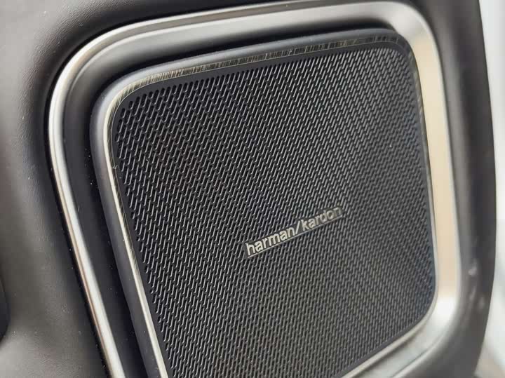 Фото 14 - Polestar 4