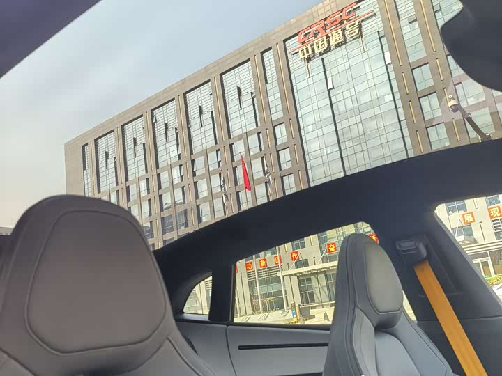 Фото 20 - Polestar 4