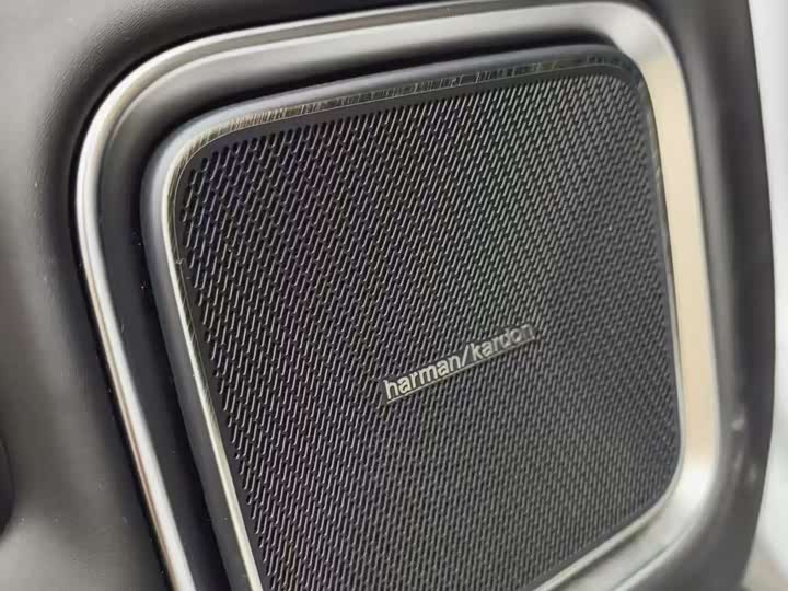 Фото 28 - Polestar 4