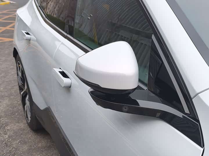 Фото 4 - Polestar 4