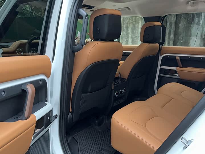 Zdjęcie 7 - Land Rover Defender
