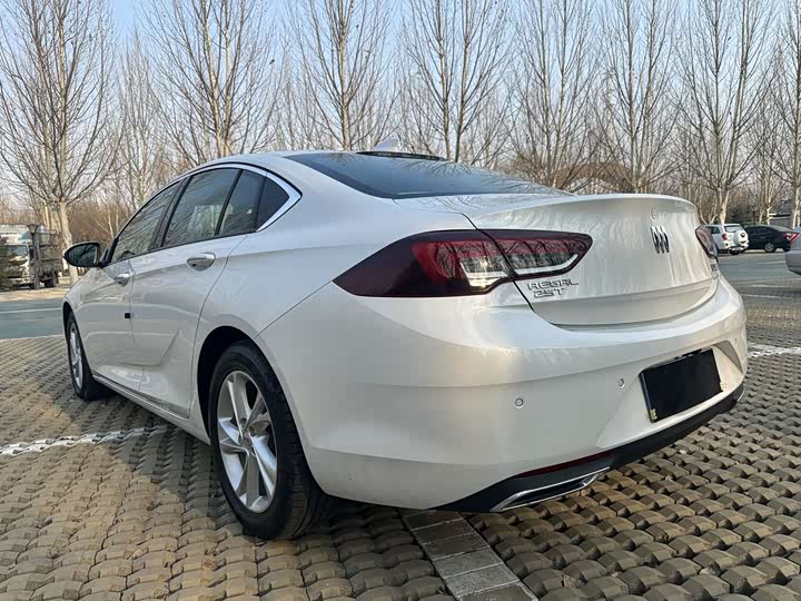 Фото 4 - Buick Regal