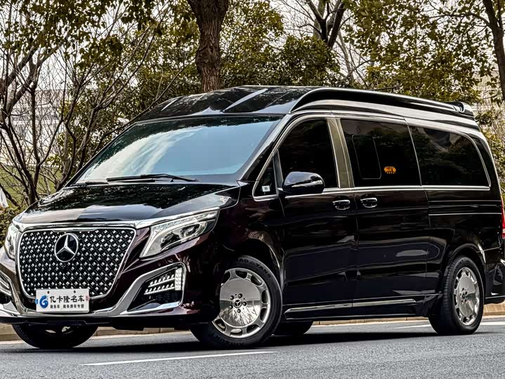 Фото 2 - Mercedes-Benz V-Class