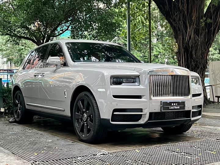 Фото 2 - Rolls-Royce Cullinan