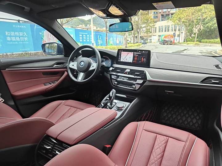 Фото 11 - BMW 5 Series Hybrid