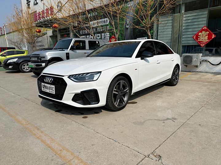 Фото 2 - Audi A4L