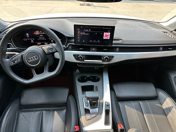 Фото 8 - Audi A4L