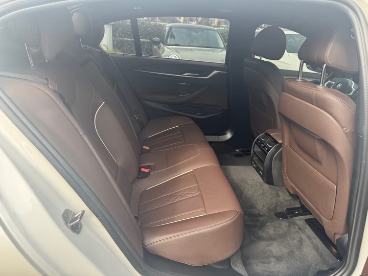 Фото 7 - BMW 5 Series