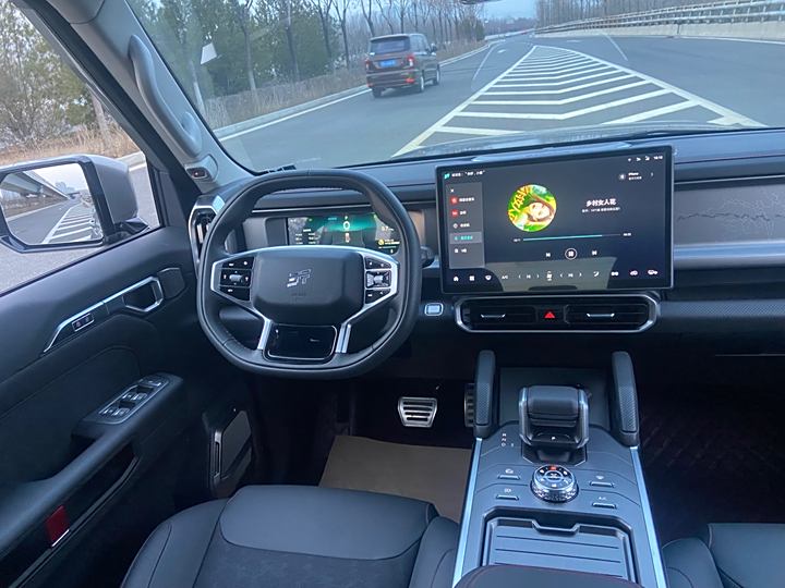 Фото 11 - Jetour T2