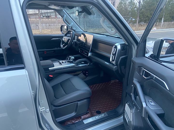 Фото 8 - Jetour T2