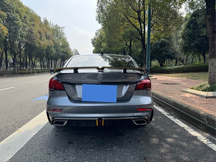 Фото 8 - MG Motor 6