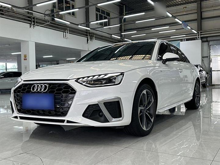 Фото 3 - Audi A4L