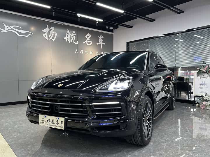 Фото 1 - Porsche Cayenne