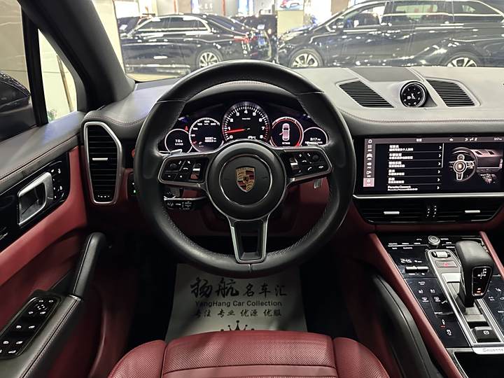 Фото 7 - Porsche Cayenne