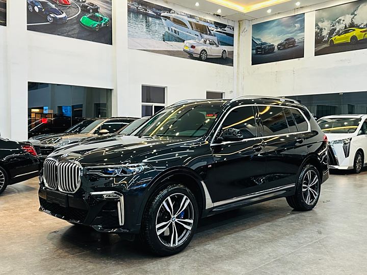 Фото 1 - BMW X7