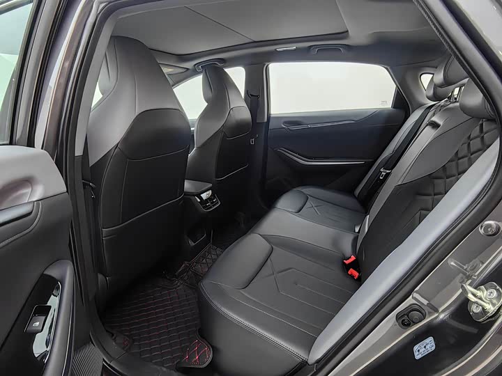 Фото 8 - Changan Raeton Plus