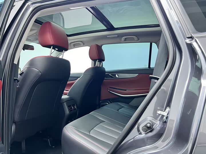 Фото 6 - Changan CS75