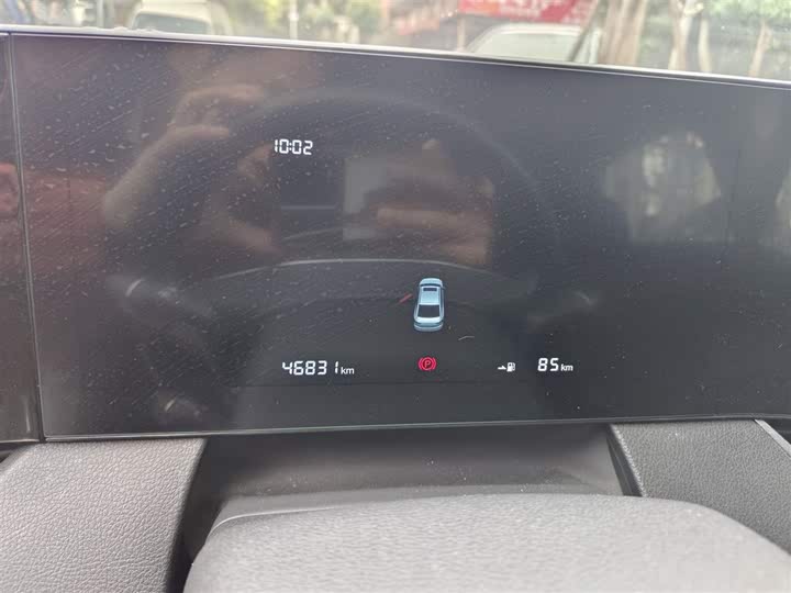 Фото 7 - Bestune B70