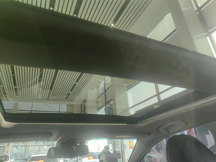 Фото 11 - Toyota Camry