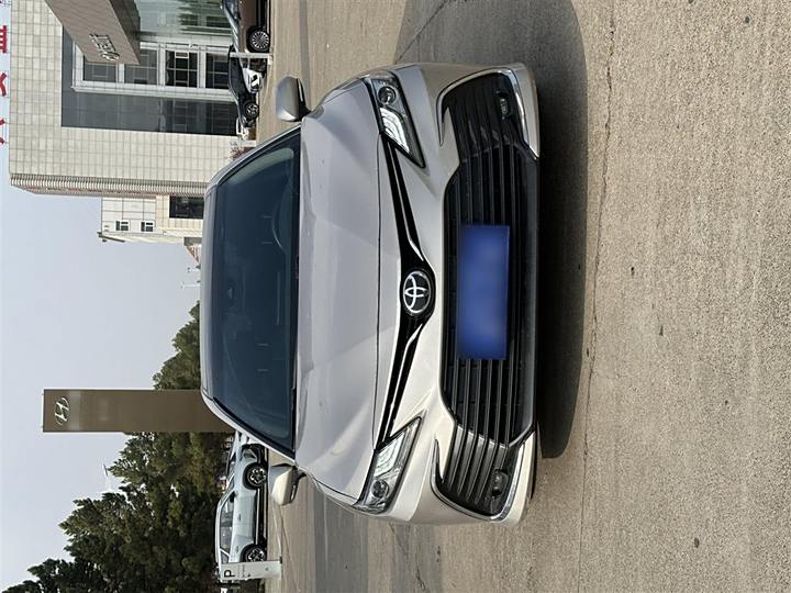 Фото 7 - Toyota Camry