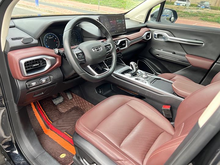 Фото 7 - Geely Okavango