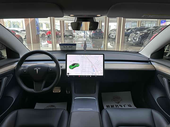 Фото 11 - Tesla Model 3