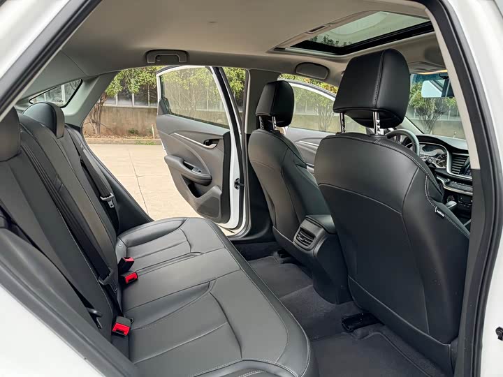 Фото 10 - Buick Excelle GT