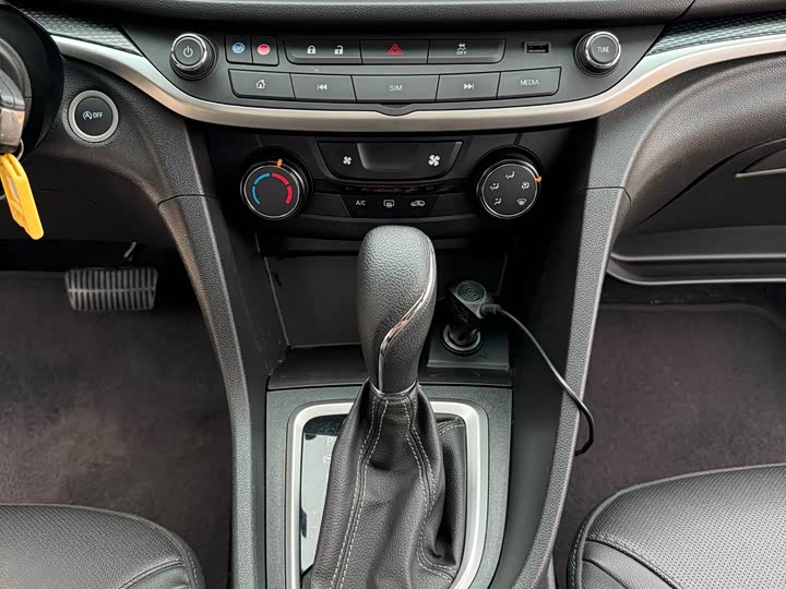 Фото 15 - Buick Excelle GT