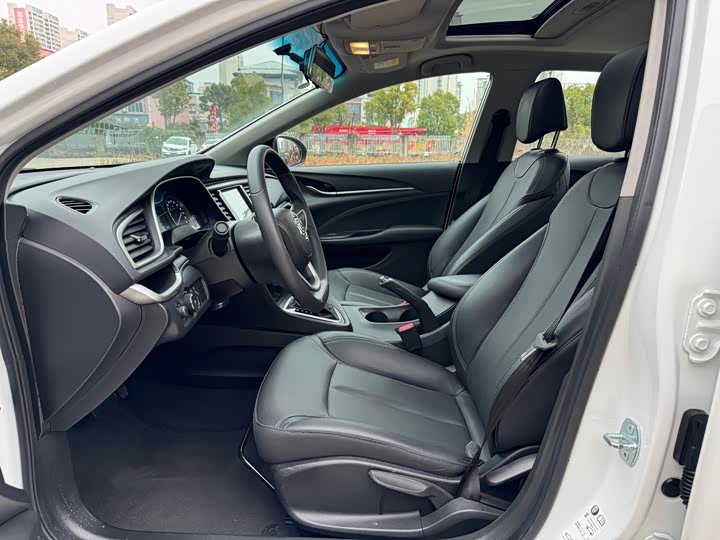 Фото 8 - Buick Excelle GT